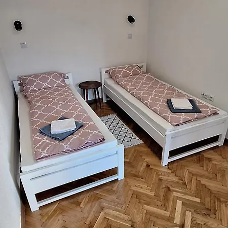 Oz Ii Apartman Bihac